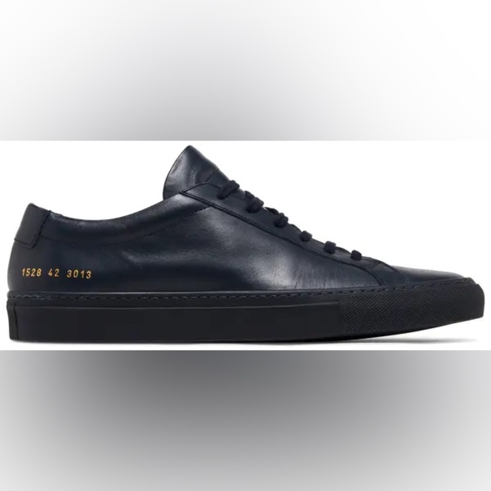 Common Projects Men's Navy Achilles Low Sneakers EU 40